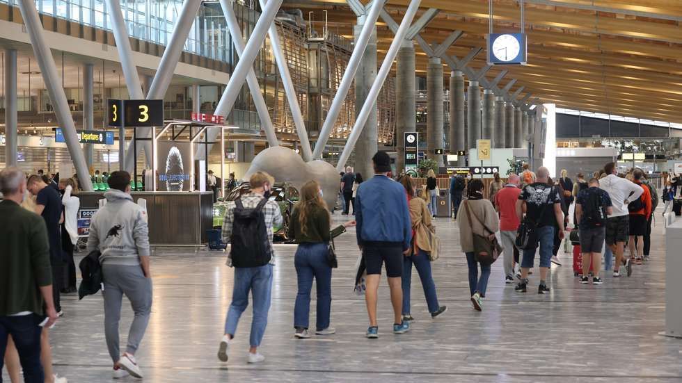 EU vil forlenge bruk av koronapass ved reise